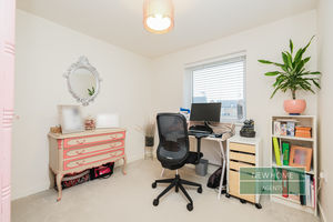 Photo 25- click for photo gallery